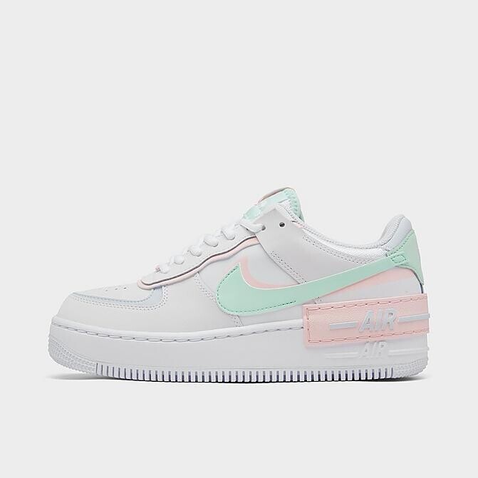 带有柔和条纹的白色 Air Force 1