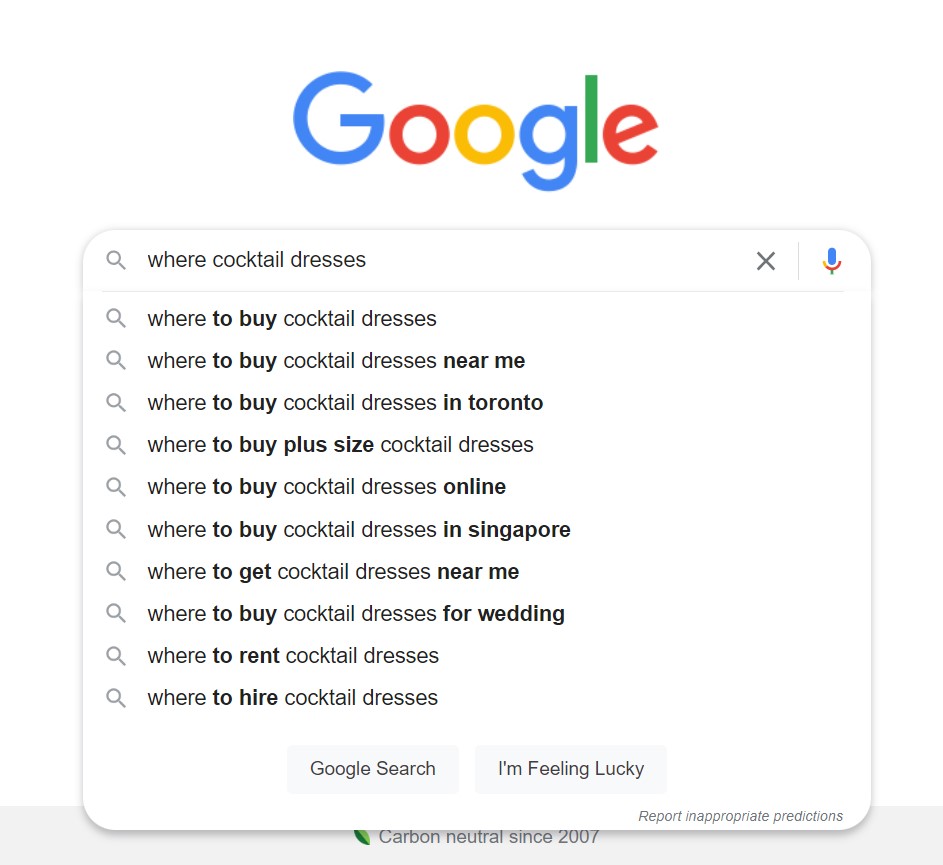 带有问题示例的 Google 搜索鸡尾酒礼服